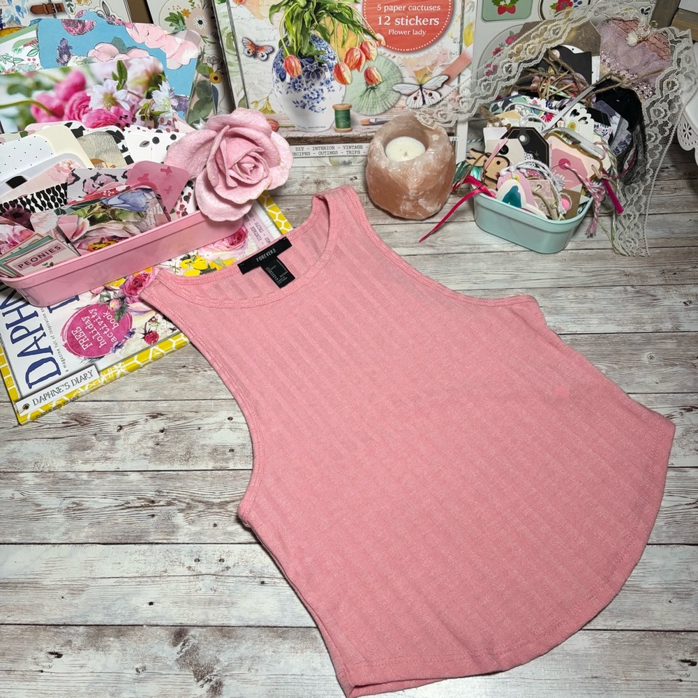 Forever 21 Peachy Pink Ribbed Tank Top Women’s Size Small Spring Feminine Casual